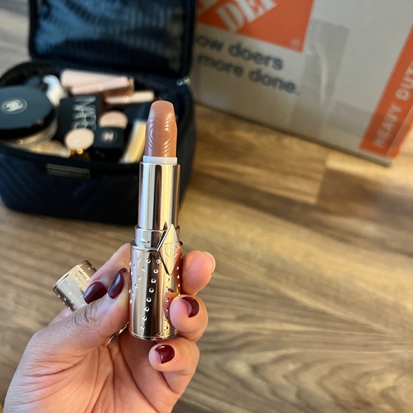 LIKE NEW Charlotte tilbury lipsticks - Picture 8 of 9